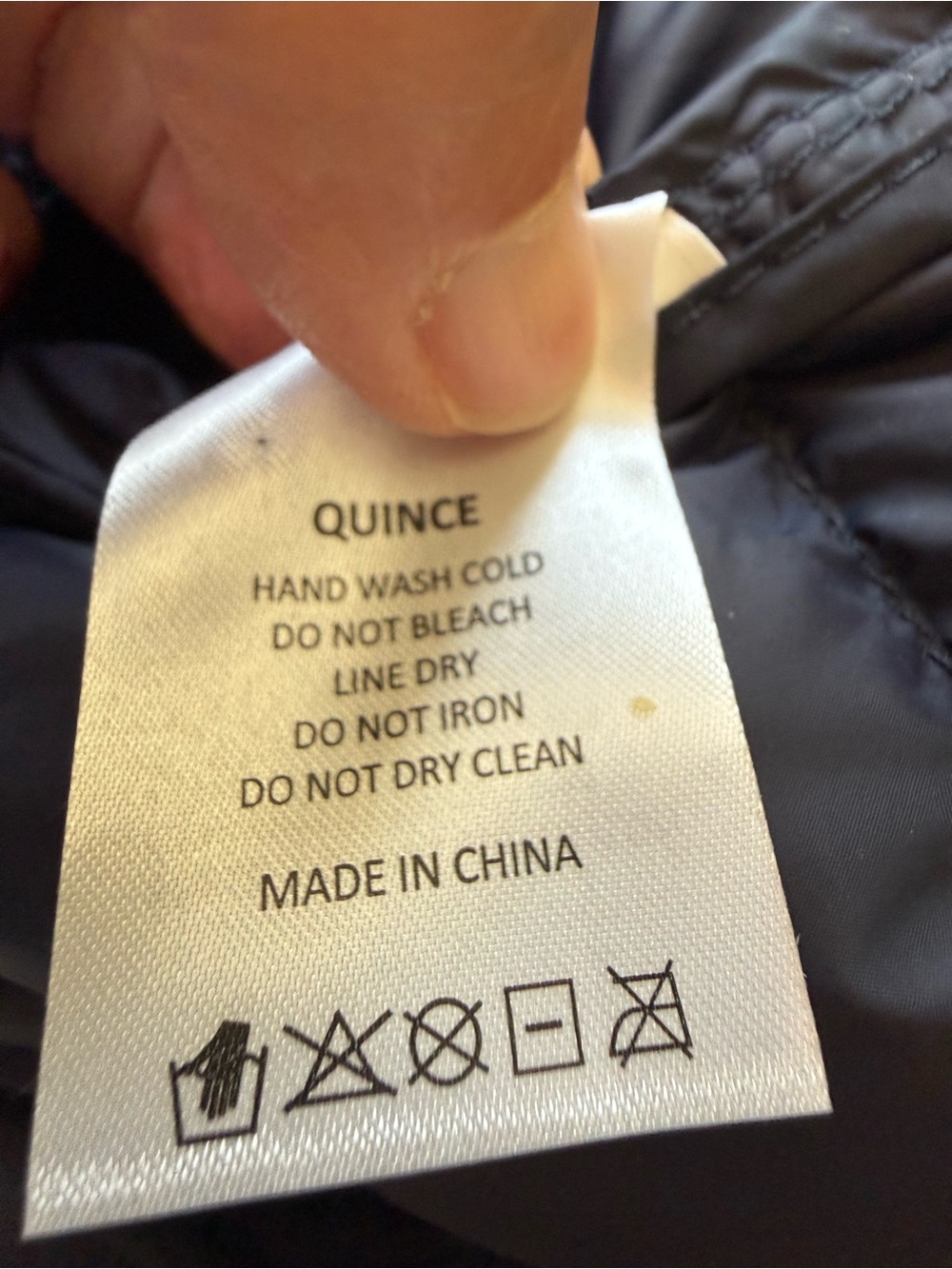 Quince Lightweight Down Packable Puffer Vest in navy, women’s size Medium. NWT - Picture 11 of 14